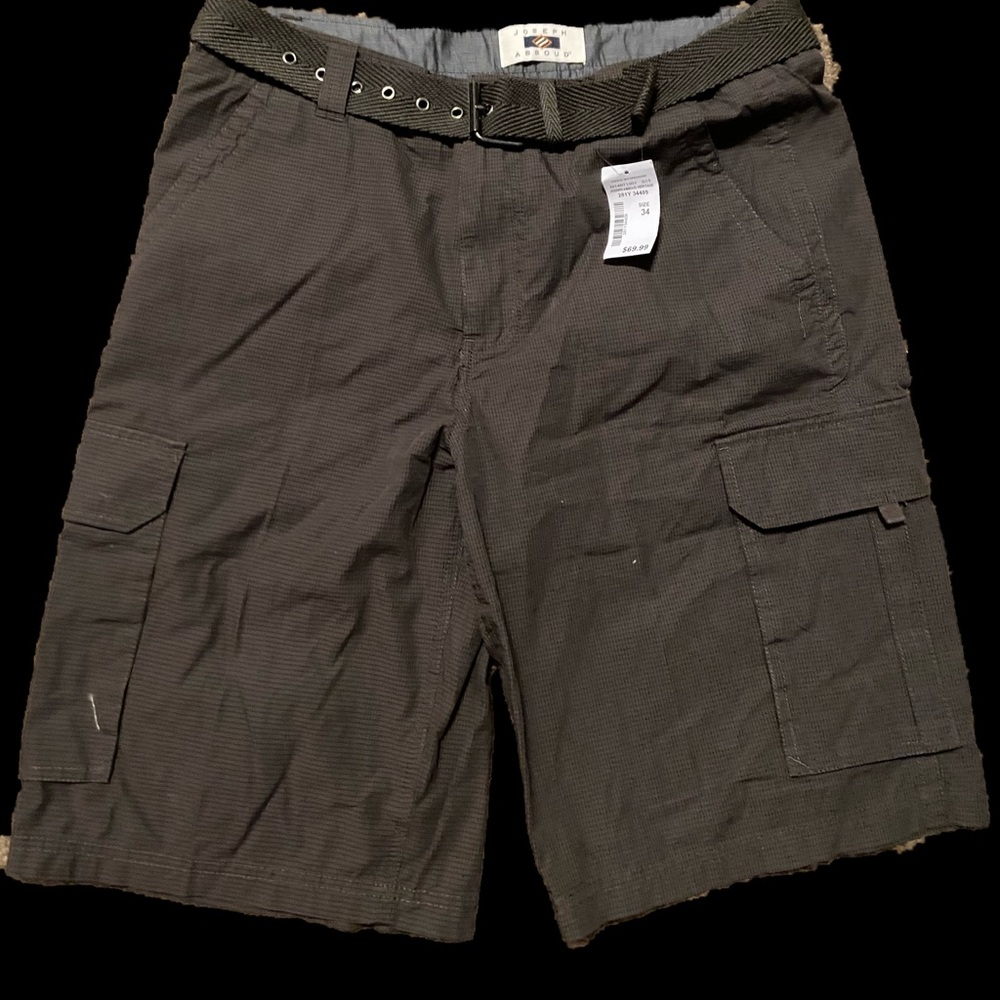 Joesph Abound NEW men’s 34 shorts with belt.